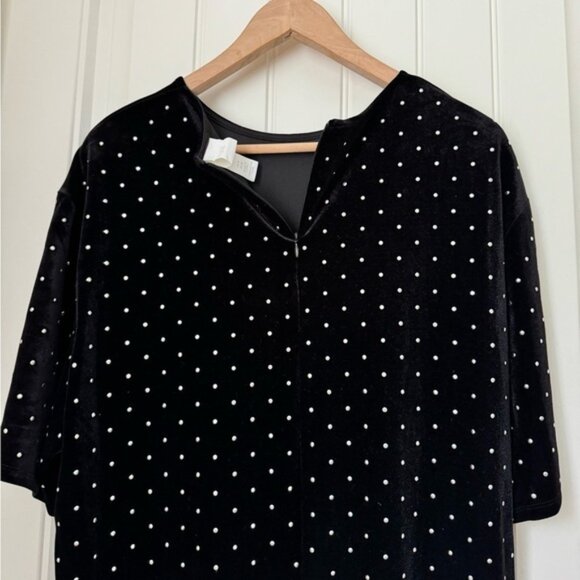 H&M Black Velour-Like Short Sleeve Shift Dress with Silver Polka Dot Detail. M - Picture 3 of 6